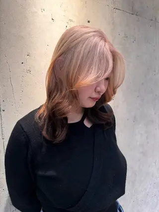 ミディアム カラー ブリーチ/透明感 カラー🖤🪽みさきのヘアスタイル