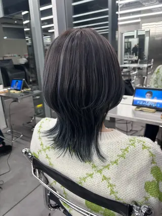 ミディアム 佐藤 莉子のヘアスタイル