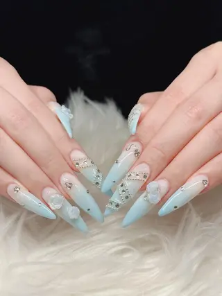 ネイル Lee Nailsのネイルデザイン