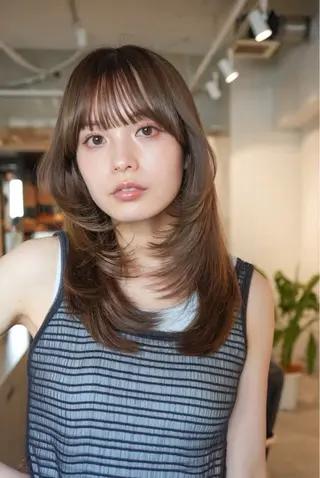 ミディアム Bond Story りき カラーモデルのヘアスタイル