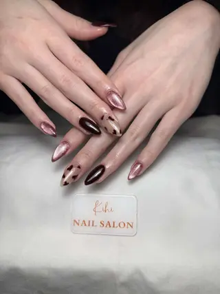 ネイル 💕鈴木ユリ パラジェル/オフ無料のネイルデザイン