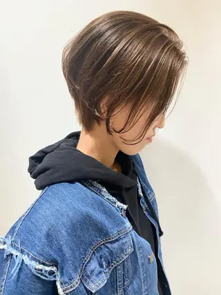 ショート カラー 🐺ウルフ/レイヤー 似合わせ‎🤍沙羅のヘアスタイル