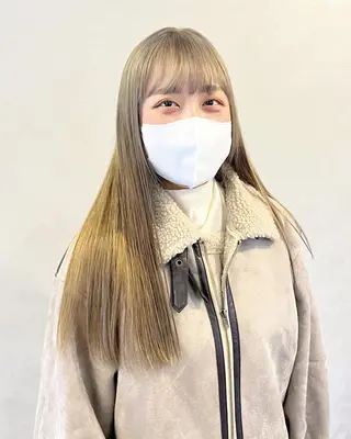 ロング カラー 透明感style 🌿 ASUKAのヘアスタイル