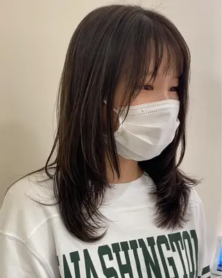 セミロング カラー レイヤーカット/ ハイライト　千咲季のヘアスタイル