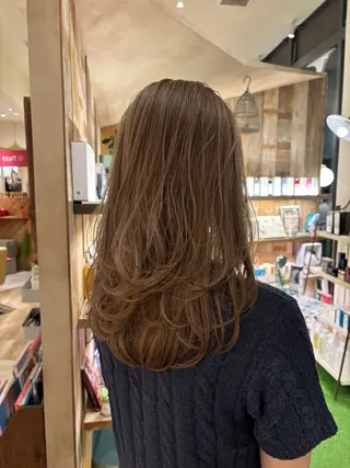 ロング レイヤーカット✨ 艶髪藤野のヘアスタイル