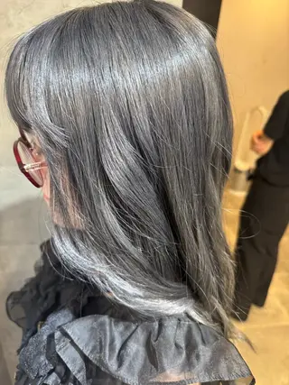 セミロング 髪質改善池袋𓊆 大士𓊇ダブルカラーのヘアスタイル