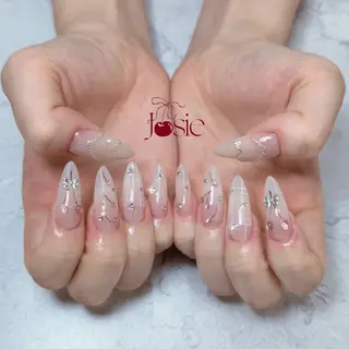 カラー AIN Nailのネイルデザイン