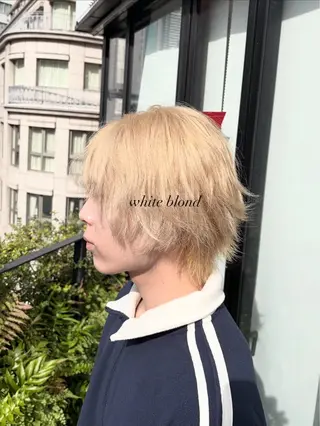 ミディアム 柔らかいハイトーン/ kizunaのヘアスタイル