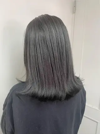セミロング カラー 中村 彩乃のヘアスタイル