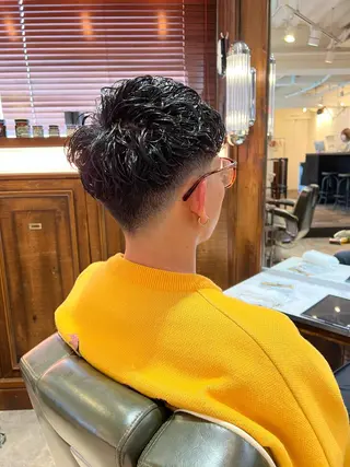 ショート パーマ メンズ 🎱メンズフェード 特化HYOGA🎱のヘアスタイル