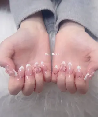 ネイル Hin Nailsのネイルデザイン