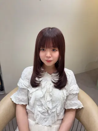 ミディアム レイヤー／ボブ／暗髪 透明感カラーChieのヘアスタイル