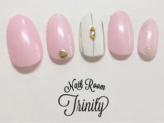 ネイル Trinity staffのネイルデザイン