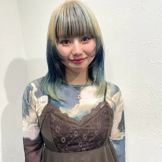セミロング カラー shiho .のヘアスタイル