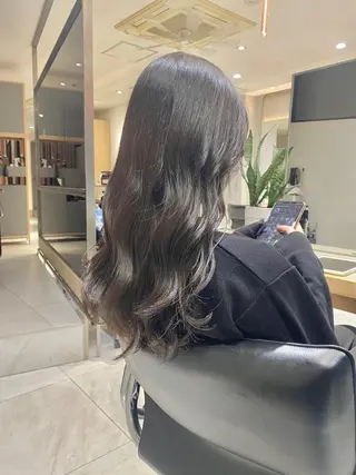 ショート カラー ヘアアレンジ 赤み消しグレージュ 🫒ｒｅｏｎのヘアスタイル