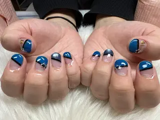 ネイル Amoureuse Satomiのネイルデザイン