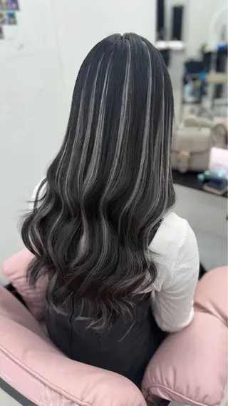 ロング 大古 楓のヘアスタイル