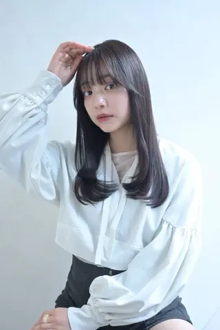 ロング inity　杉本 美羽のヘアスタイル