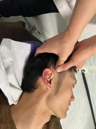 “メイクしたまま"即小顔【美针】mihari所属・小顔矯正マッサージ mihari　栄店のエステ・リラクイメージ