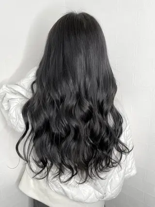 ロング カラー ブリーチカラー特化 U-topia小島のヘアスタイル