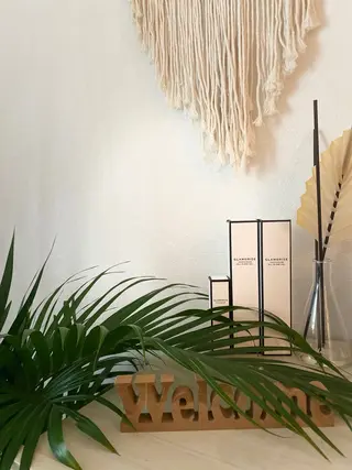 圧倒的たるみ改善 美容鍼エステのエステ・リラクイメージ