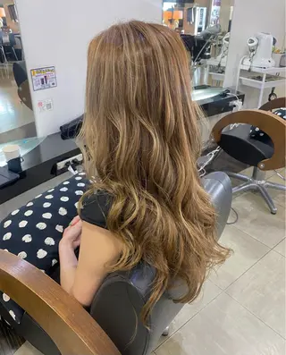 ロング カラー ヘアアレンジ 烏山 達也のヘアスタイル