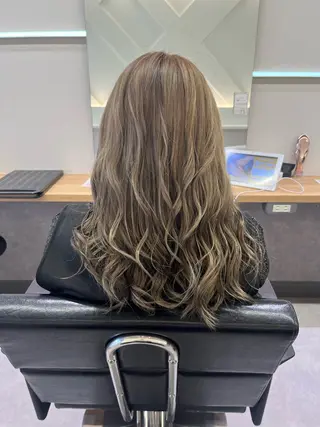 セミロング Unfrose所属・五月女 和樹のヘアスタイル