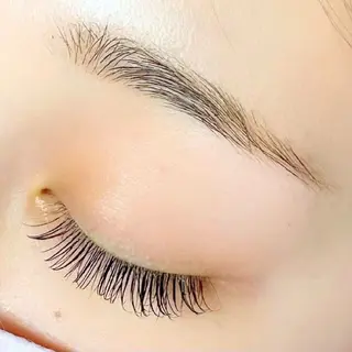 アイブロウ Dealo 本町店のマツエク・マツパデザイン