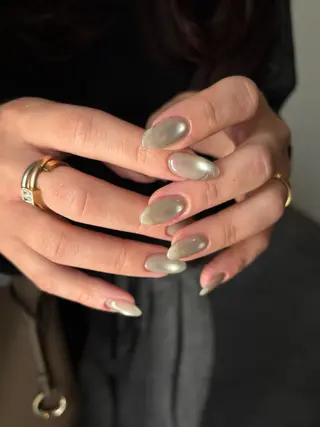 ネイル Manon Tomiのネイルデザイン