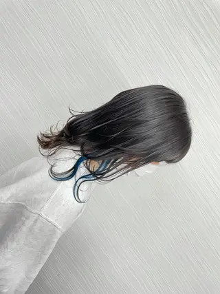 セミロング カラー LaRmE Ayumi.のヘアスタイル