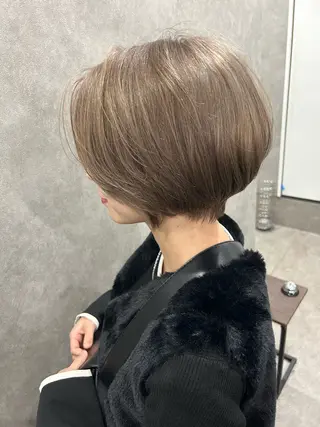 ショート カラー ミルクティー職人× HIROSEのヘアスタイル