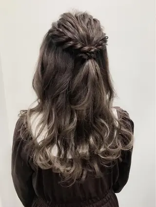 ロング ヘアアレンジ 沢田 瞳のヘアスタイル