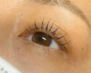 マツエク・マツパ 繪蒔/柿の木坂 にあるまつ毛サロンのマツエク・マツパデザイン