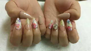 ネイル 河野ちえ (雑誌掲載サロン)のネイルデザイン