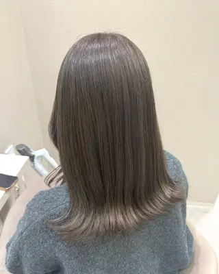 ミディアム カラー MIYU透明感カラー ブリーチなしWカラーのヘアスタイル