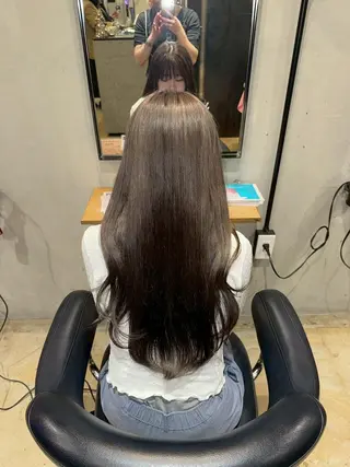 ロング カラー 谷岡 沙也佳のヘアスタイル