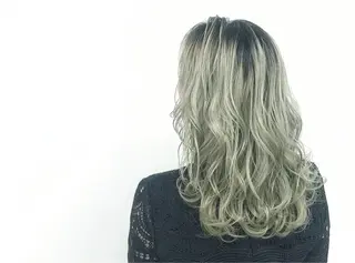 ロング カラー ⭐️当日OK⭐️ 岩田峻のヘアスタイル