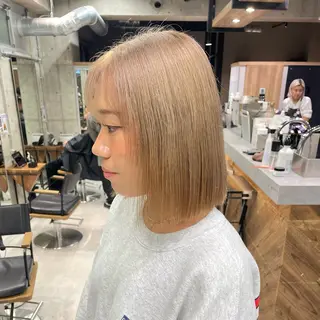 ショート 🫧ハイライトカラー 🫧 𝓜𝓘𝓤のヘアスタイル