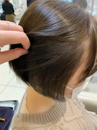カラー 副店長 星野 梨南葉のヘアスタイル