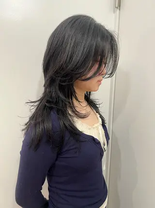 ミディアム 💥ウルフカット デザインあんな💥のヘアスタイル