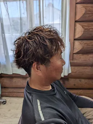パーマ メンズ 本田 圭輔のヘアスタイル