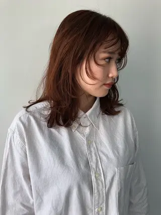 ショート カラー 伊藤 由季のヘアスタイル
