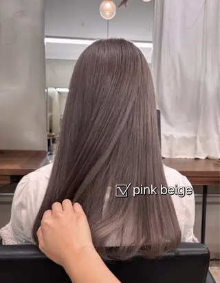 カラー ウエチ モモカのヘアスタイル