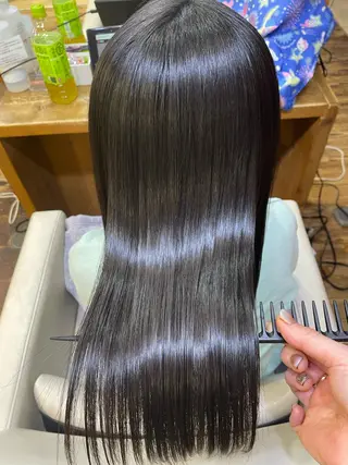 ミディアム 山木 裕子のヘアスタイル