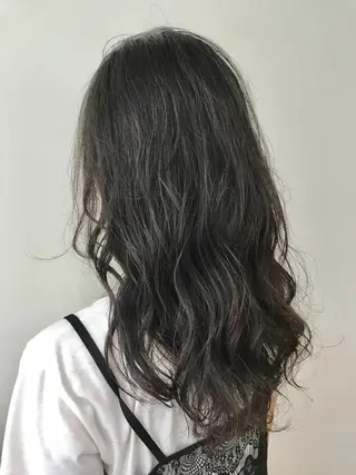 ロング カラー パーマ いけだ　ひかり ハイライトくびれヘアのヘアスタイル