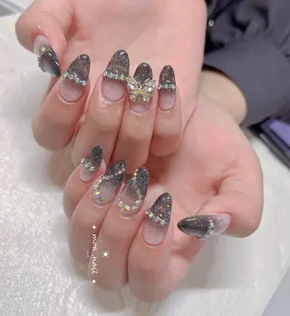 ネイル MoaNail🫶 Yoshiのネイルデザイン