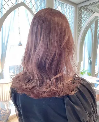 ミディアム カラー 美髪矯正×レイヤー 松田空優哉のヘアスタイル