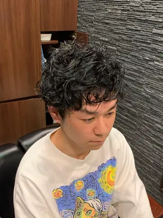 パーマ ガンバレ原田 航海のヘアスタイル