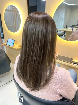 カラー elk ANZU🎀のヘアスタイル