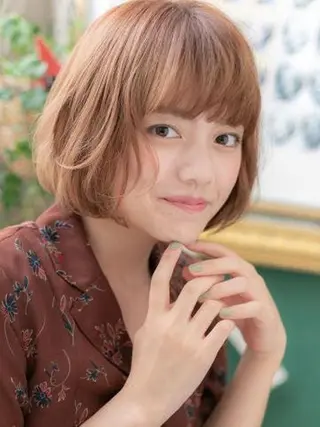 ショート カラー 出川 宙☘️のヘアスタイル